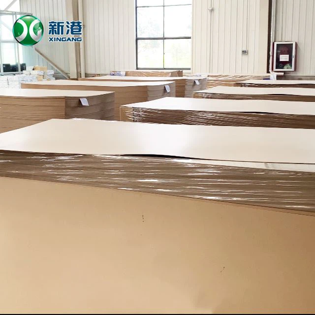 家具の装飾のための安い価格の未加工MDF