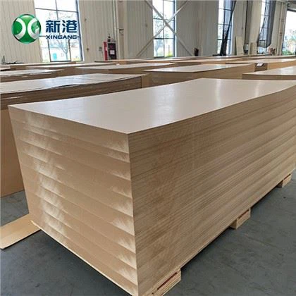 家具および食器棚のための12mm 15mm 18mm 1220x2440mmの白いメラミン直面MDFの明白なMDF