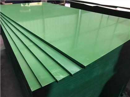 PVCプラスチックフィルムは合板18ミリメートルに直面した